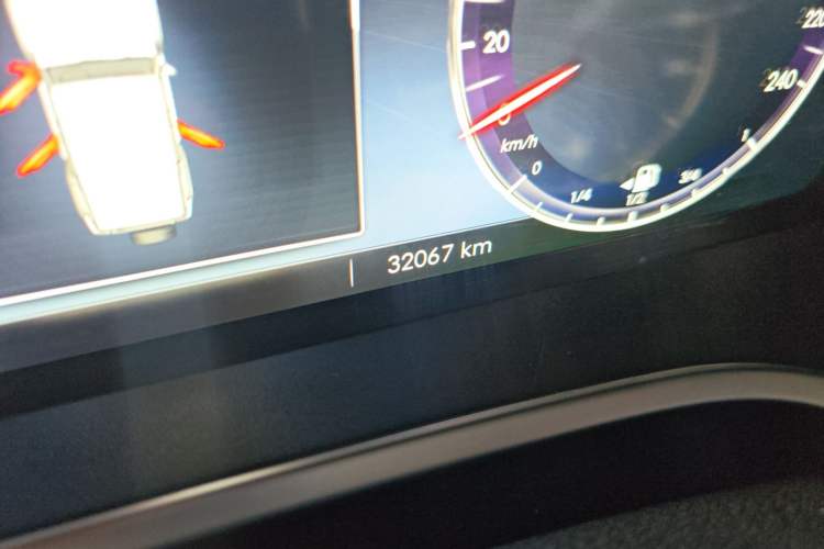 Used BAIC Off-Road BJ40 2019 PLUS 2.3T Automatic Four-Wheel Drive Premium Edition China VI Odometer Close Up