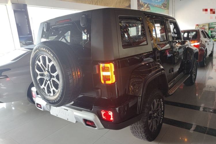 Used BAIC Off-Road BJ40 2019 2.3T Automatic Four-Wheel Drive Urban Hunter Edition Premium Model China VI Emission Standard Rear Right 45 Deg