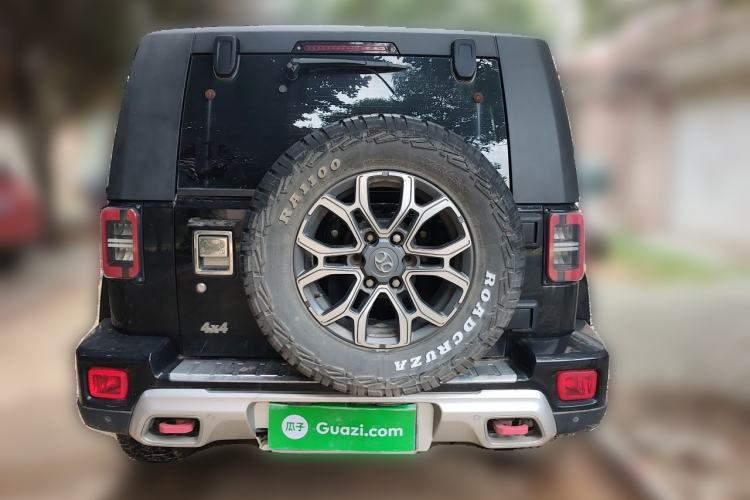 Used BAIC Off-Road BJ40 2019 2.3T Automatic Four-Wheel Drive Urban Hunter Edition Premium Model China VI Emission Standard Rear