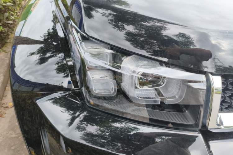 Used BAIC Off-Road BJ40 2019 PLUS 2.3T Automatic Four-Wheel Drive Premium Edition China VI Right Front Headlight