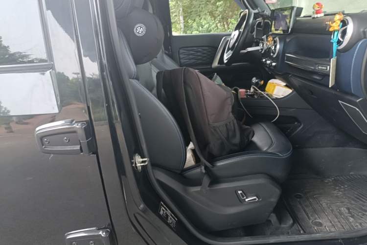 Used BAIC Off-Road BJ40 2019 PLUS 2.3T Automatic Four-Wheel Drive Flagship Edition China VI Emission Standard Right Front Seat