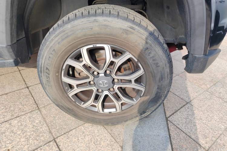 Used BAIC Off-Road BJ40 2019 2.3T Automatic Four-Wheel Drive Urban Hunter Edition Premium Model China VI Emission Standard Right Front Wheel Hub