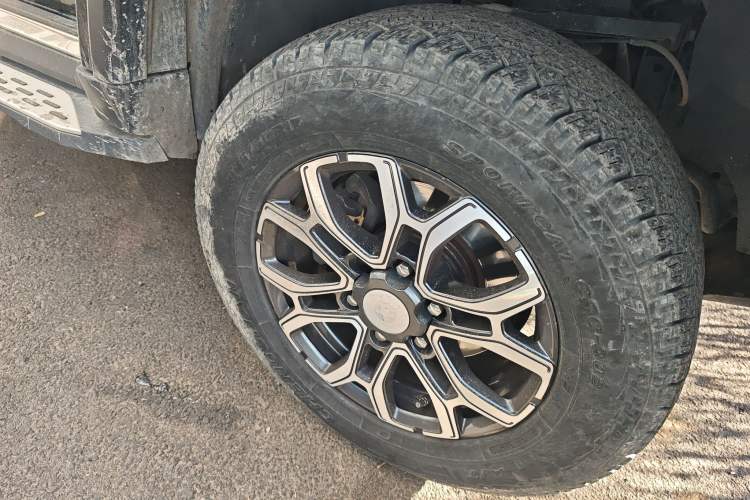 Used BAIC Off-Road BJ40 2019 2.3T Automatic Four-Wheel Drive Urban Hunter Edition Premium Model China VI Emission Standard Right Front Wheel Hub
