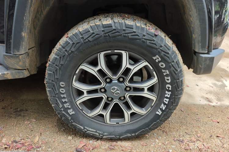 Used BAIC Off-Road BJ40 2019 2.3T Automatic Four-Wheel Drive Urban Hunter Edition Premium Model China VI Emission Standard Right Front Wheel Hub
