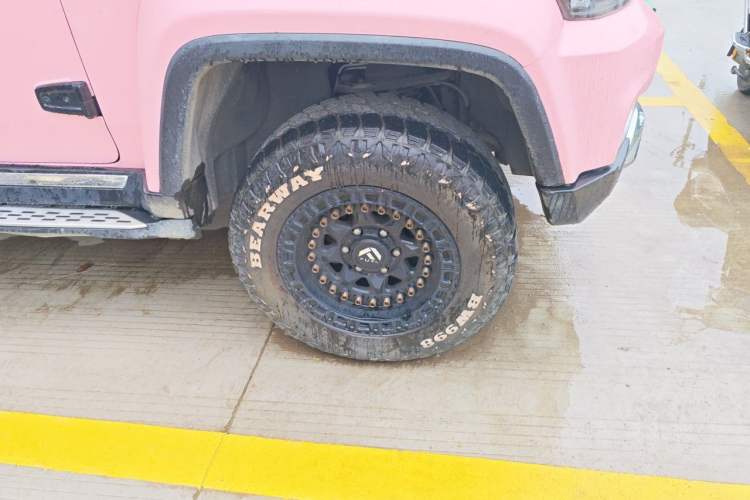 Used BAIC Off-Road BJ40 2019 PLUS 2.3T Automatic Four-Wheel Drive Premium Edition China VI Right Front Wheel Hub