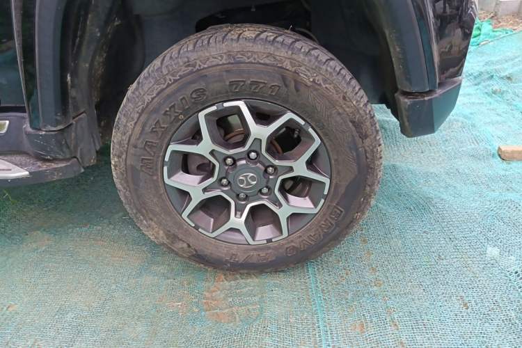 Used BAIC Off-Road BJ40 2019 PLUS 2.3T Automatic Four-Wheel Drive Premium Edition China VI Right Front Wheel Hub