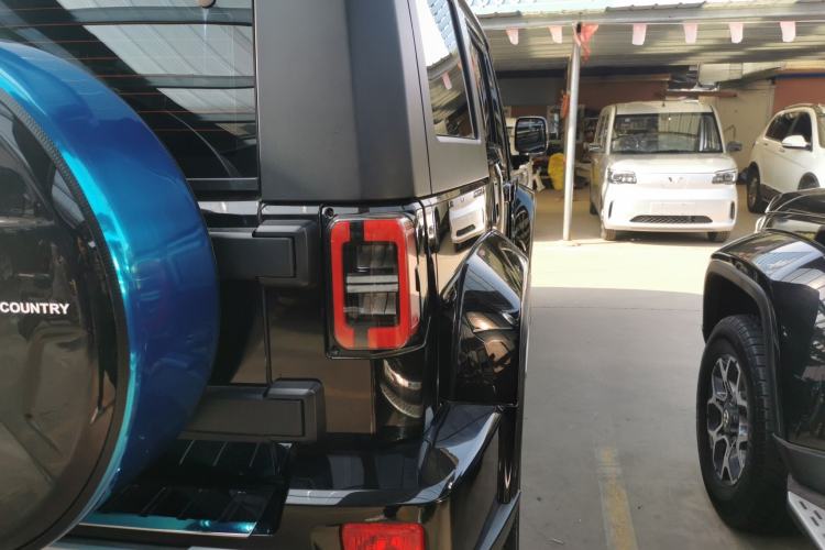 Used BAIC Off-Road BJ40 2019 PLUS 2.3T Automatic Four-Wheel Drive Premium Edition China VI Right Rear Taillight