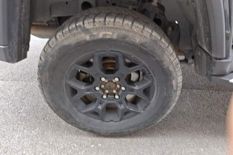 Used BAIC Off-Road BJ40 2019 PLUS 2.3T Automatic Four-Wheel Drive Premium Edition China VI Right Rear Wheel Hub