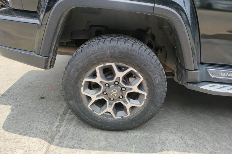 Used BAIC Off-Road BJ40 2019 PLUS 2.3T Automatic Four-Wheel Drive Premium Edition China VI Right Rear Wheel Hub