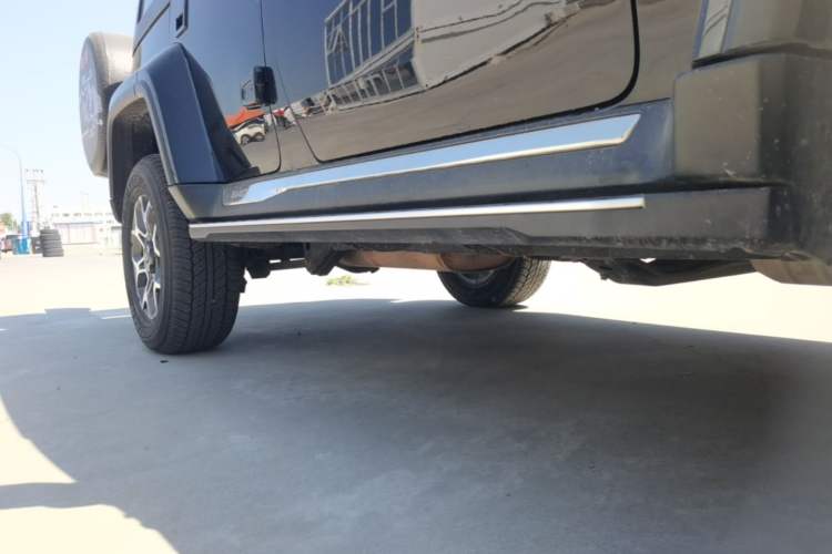 Used BAIC Off-Road BJ40 2019 PLUS 2.3T Automatic Four-Wheel Drive Premium Edition China VI Right Side Sill