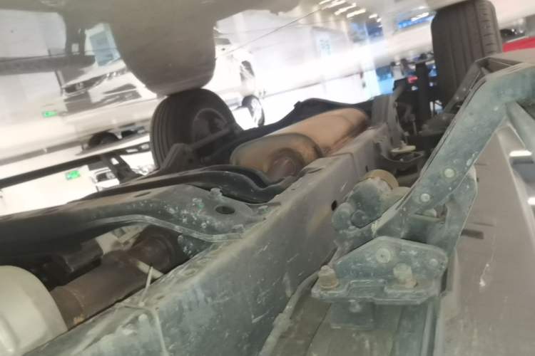 Used BAIC Off-Road BJ40 2019 2.3T Automatic Four-Wheel Drive Urban Hunter Edition Premium Model China VI Emission Standard Right Side Sill