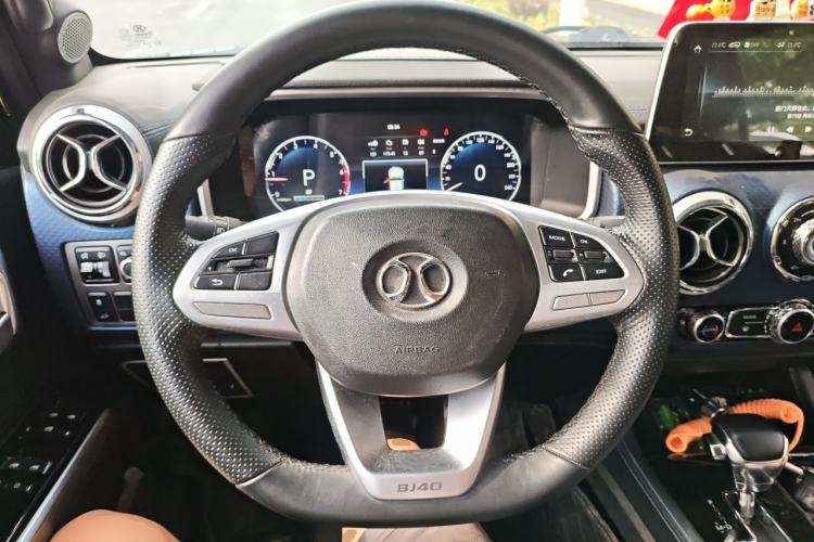 Used BAIC Off-Road BJ40 2019 2.0T Automatic Four-Wheel Drive Urban Hunter Edition Flagship Model China V Emission Standard Steering Wheel