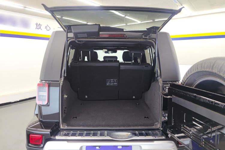 Used BAIC Off-Road BJ40 2019 PLUS 2.3T Automatic Four-Wheel Drive Premium Edition China VI Trunk