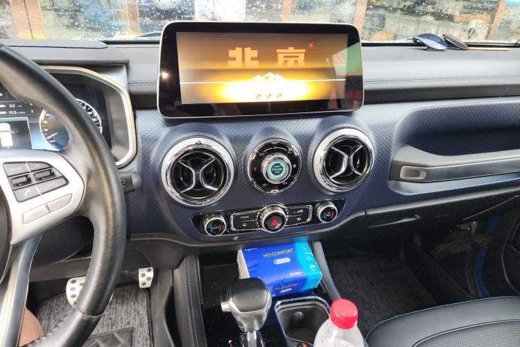 Used BAIC Off-Road BJ40 2019 2.3T Automatic Four-Wheel Drive Ring the Tower Champion Edition China VI Audio And AC Panel