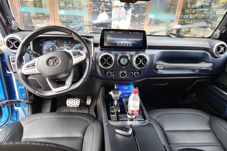 Used BAIC Off-Road BJ40 2019 2.3T Automatic Four-Wheel Drive Ring the Tower Champion Edition China VI Center Console