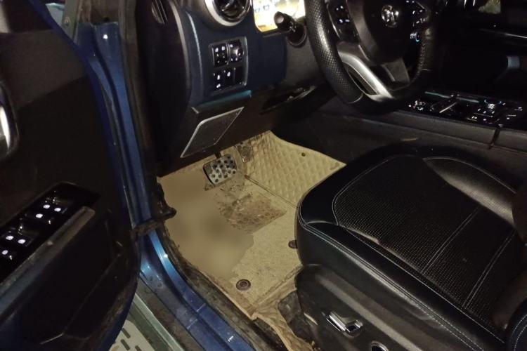 Used BAIC Off-Road BJ40 2019 2.3T Automatic Four-Wheel Drive Ring the Tower Champion Edition China VI Driver Seat