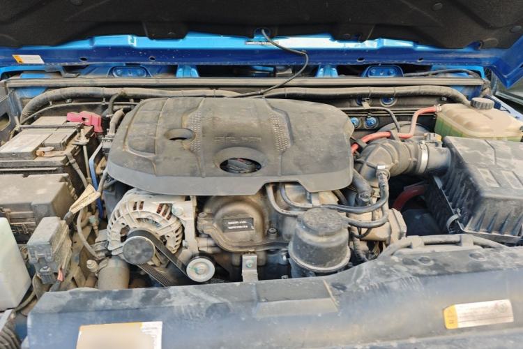 Used BAIC Off-Road BJ40 2019 2.3T Automatic Four-Wheel Drive Ring the Tower Champion Edition China VI Engine Bay