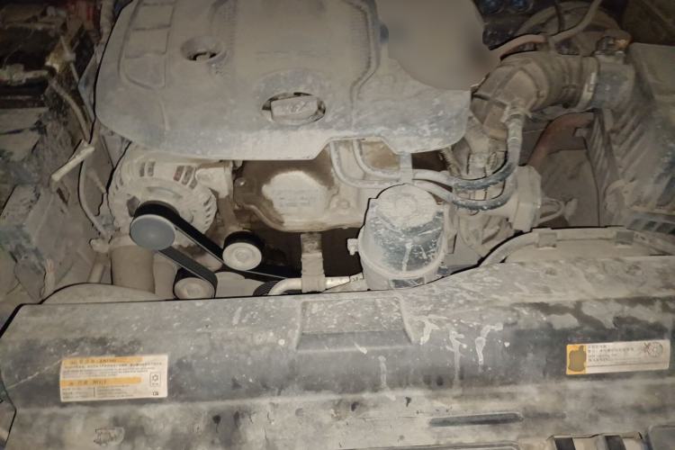 Used BAIC Off-Road BJ40 2019 2.3T Automatic Four-Wheel Drive Ring the Tower Champion Edition China VI Engine Bay