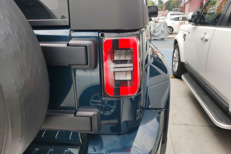Used BAIC Off-Road BJ40 2019 Updated Version 2.0T Automatic All-Wheel Drive Urban Hunter Edition Premium China V Emission Standard Exterior 3