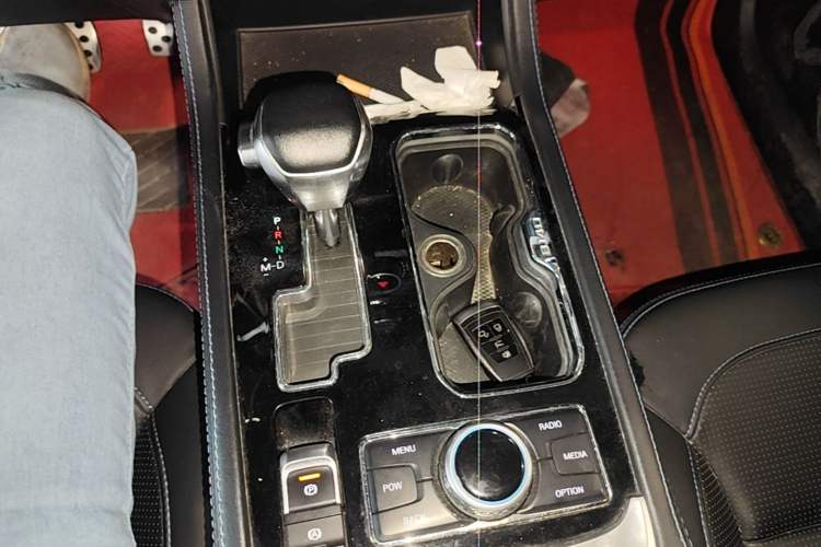 Used BAIC Off-Road BJ40 2019 2.3T Automatic Four-Wheel Drive Urban Hunter Edition Premium Model China VI Emission Standard Gear Lever