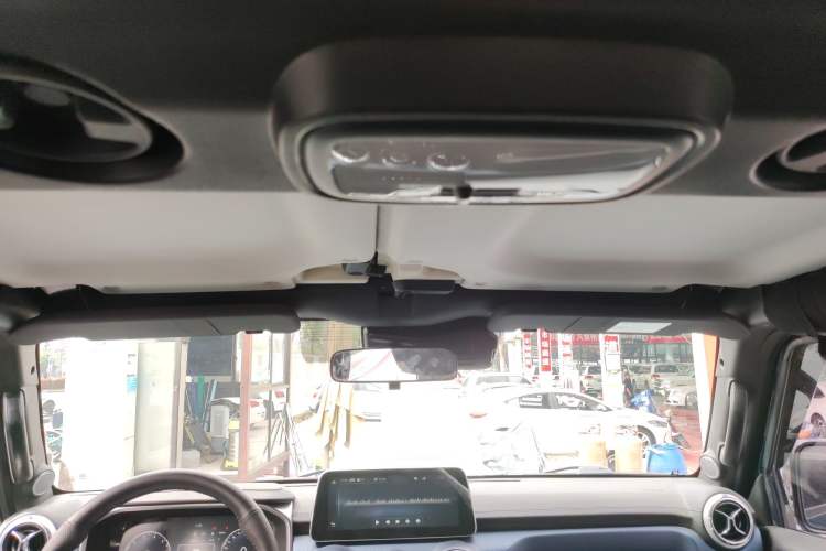 Used BAIC Off-Road BJ40 2019 Updated Version 2.0T Automatic All-Wheel Drive Urban Hunter Edition Premium China V Emission Standard Headliner