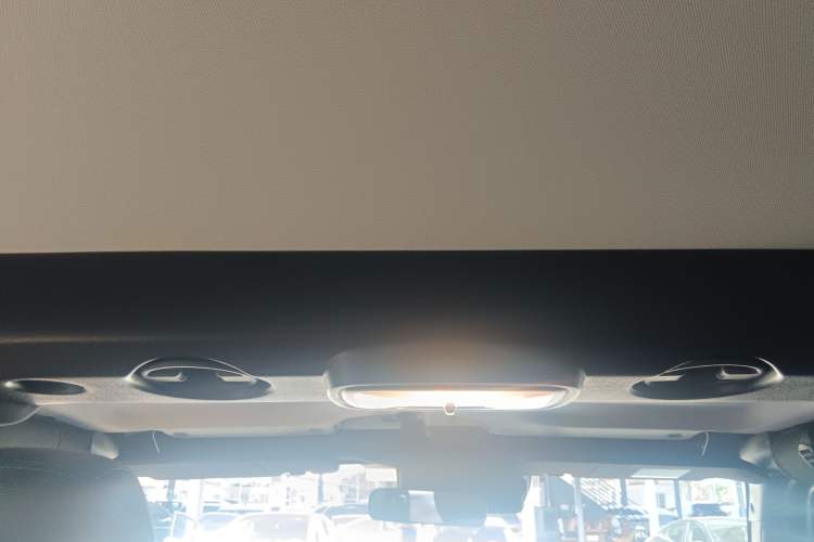 Used BAIC Off-Road BJ40 2019 2.0T Automatic Four-Wheel Drive Urban Hunter Edition Premium Model China V Emission Standard Headliner