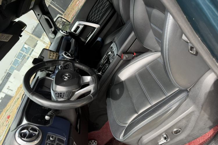 Used BAIC Off-Road BJ40 2019 2.3T Automatic Four-Wheel Drive Urban Hunter Edition Premium Model China VI Emission Standard Interior 2