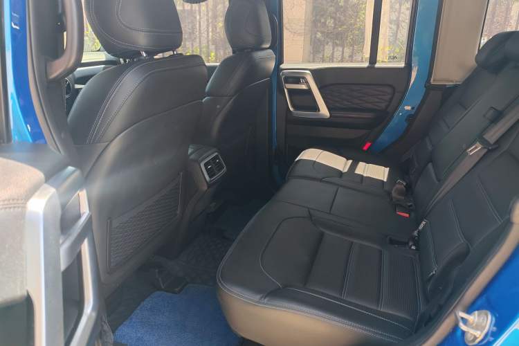 Used BAIC Off-Road BJ40 2019 2.3T Automatic Four-Wheel Drive Ring the Tower Champion Edition China VI Interior 3