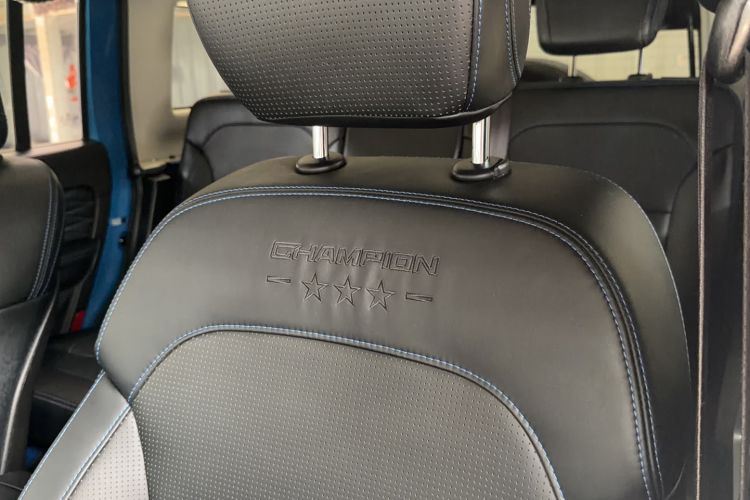 Used BAIC Off-Road BJ40 2019 2.3T Automatic Four-Wheel Drive Ring the Tower Champion Edition China VI Interior 5