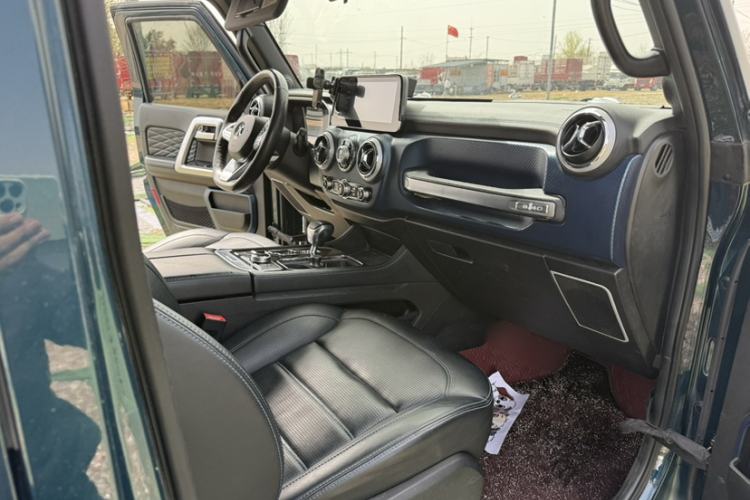 Used BAIC Off-Road BJ40 2019 2.3T Automatic Four-Wheel Drive Urban Hunter Edition Premium Model China VI Emission Standard Interior 5