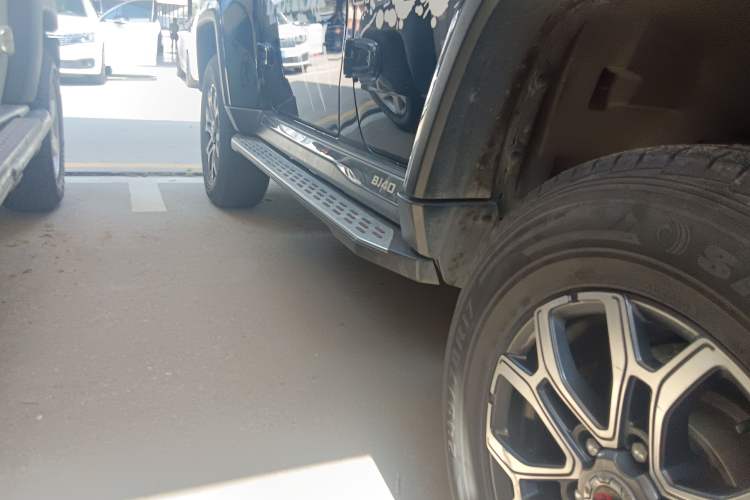 Used BAIC Off-Road BJ40 2019 2.0T Automatic Four-Wheel Drive Urban Hunter Edition Premium Model China V Emission Standard Left Side Sill