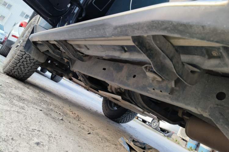 Used BAIC Off-Road BJ40 2019 Updated Version 2.0T Automatic All-Wheel Drive Urban Hunter Edition Premium China V Emission Standard Left Side Sill