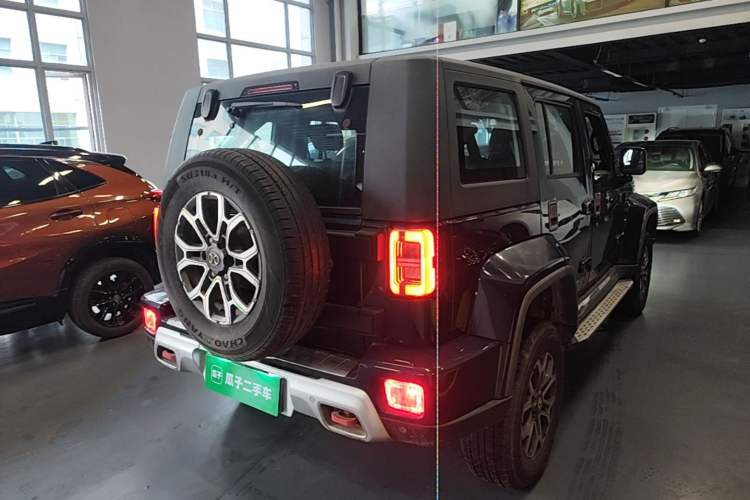 Used BAIC Off-Road BJ40 2019 2.3T Automatic Four-Wheel Drive Urban Hunter Edition Premium Model China VI Emission Standard Rear Right 45 Deg