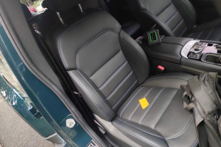 Used BAIC Off-Road BJ40 2019 Updated Version 2.0T Automatic All-Wheel Drive Urban Hunter Edition Premium China V Emission Standard Right Front Seat
