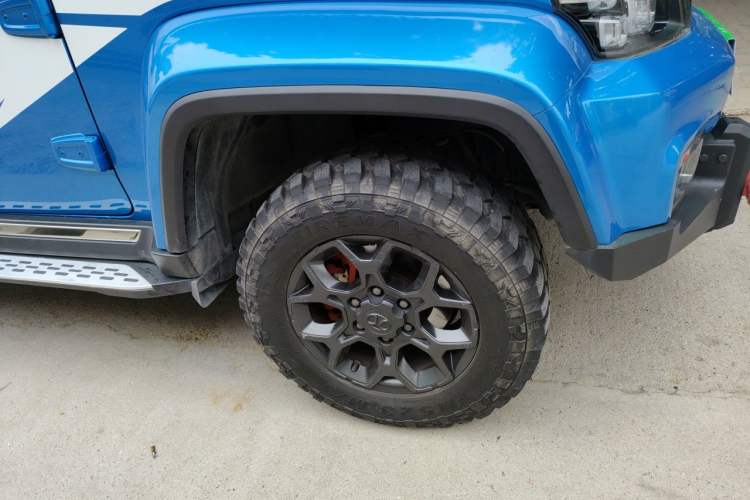 Used BAIC Off-Road BJ40 2019 2.3T Automatic Four-Wheel Drive Ring the Tower Champion Edition China VI Right Front Wheel Hub