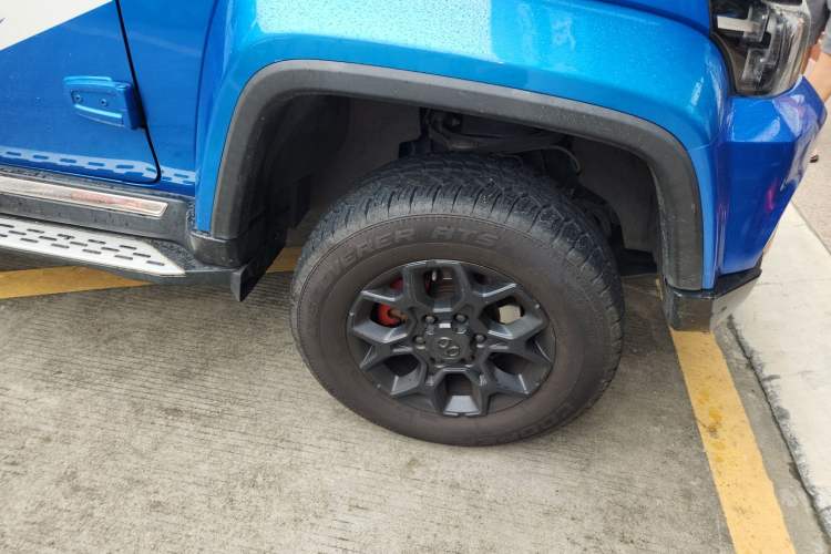 Used BAIC Off-Road BJ40 2019 2.3T Automatic Four-Wheel Drive Ring the Tower Champion Edition China VI Right Front Wheel Hub