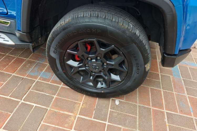 Used BAIC Off-Road BJ40 2019 2.3T Automatic Four-Wheel Drive Ring the Tower Champion Edition China VI Right Front Wheel Hub