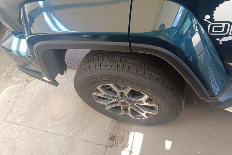 Used BAIC Off-Road BJ40 2019 2.0T Automatic Four-Wheel Drive Urban Hunter Edition Premium Model China V Emission Standard Right Rear Wheel Hub