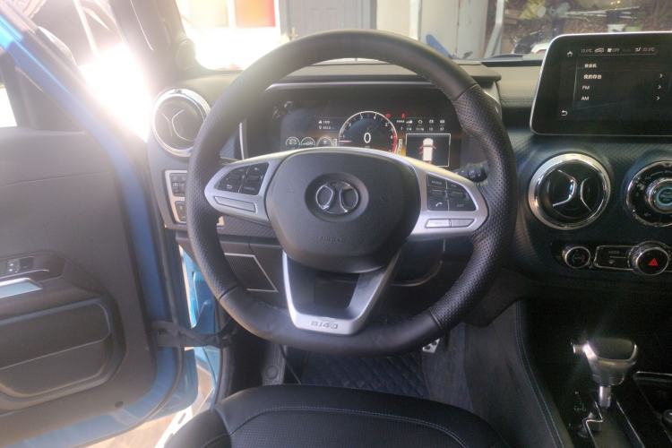 Used BAIC Off-Road BJ40 2019 2.3T Automatic Four-Wheel Drive Ring the Tower Champion Edition China VI Steering Wheel