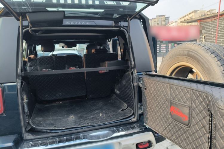 Used BAIC Off-Road BJ40 2019 Updated Version 2.0T Automatic All-Wheel Drive Urban Hunter Edition Premium China V Emission Standard Trunk