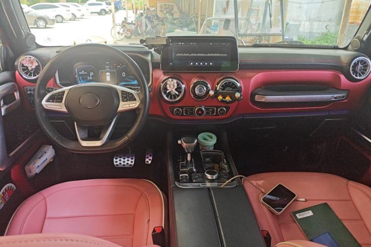 Used BAIC Off-Road BJ40 2019 Updated Version 2.0T Automatic All-Wheel Drive Urban Hunter Edition Premium China V Emission Standard Center Console