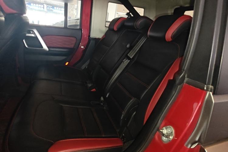 Used BAIC Off-Road BJ40 2019 Updated Version 2.0T Automatic All-Wheel Drive Urban Hunter Edition Premium China V Emission Standard Left Rear Seat