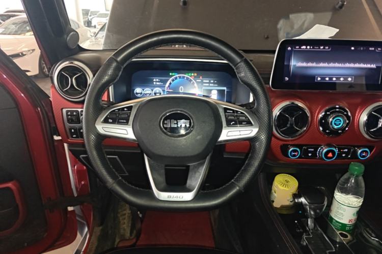 Used BAIC Off-Road BJ40 2019 Updated Version 2.0T Automatic All-Wheel Drive Urban Hunter Edition Premium China V Emission Standard Steering Wheel