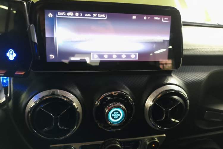 Used BAIC Off-Road BJ40 2019 2.3T Automatic Four-Wheel Drive Shengshi Huazhang Edition China VI Emission Standard Audio And AC Panel