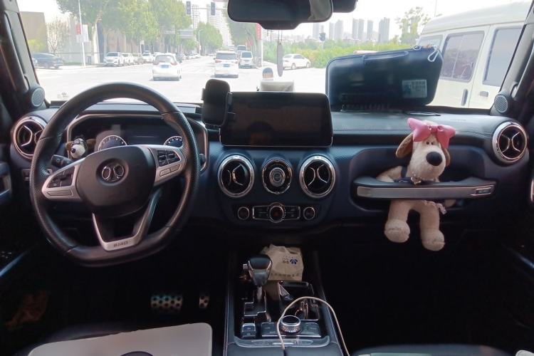 Used BAIC Off-Road BJ40 2019 2.0T Automatic Four-Wheel Drive Urban Hunter Edition Flagship Model China V Emission Standard Center Console