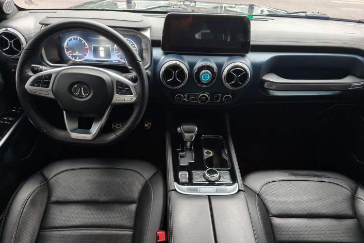Used BAIC Off-Road BJ40 2019 PLUS 2.3T Automatic Four-Wheel Drive Flagship Edition China VI Emission Standard Interior 2