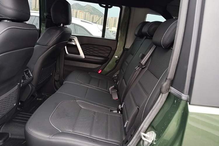 Used BAIC Off-Road BJ40 2019 PLUS 2.3T Automatic Four-Wheel Drive Flagship Edition China VI Emission Standard Left Rear Seat