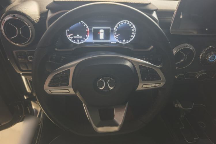 Used BAIC Off-Road BJ40 2019 PLUS 2.3T Automatic Four-Wheel Drive Flagship Edition China VI Emission Standard Steering Wheel