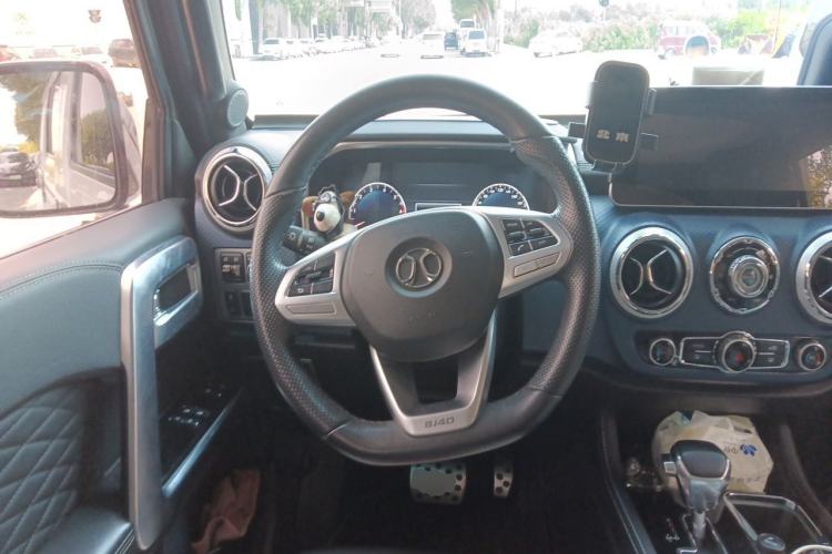 Used BAIC Off-Road BJ40 2019 2.0T Automatic Four-Wheel Drive Urban Hunter Edition Flagship Model China V Emission Standard Steering Wheel