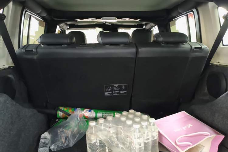 Used BAIC Off-Road BJ40 2019 2.3T Automatic Four-Wheel Drive Shengshi Huazhang Edition China VI Emission Standard Trunk